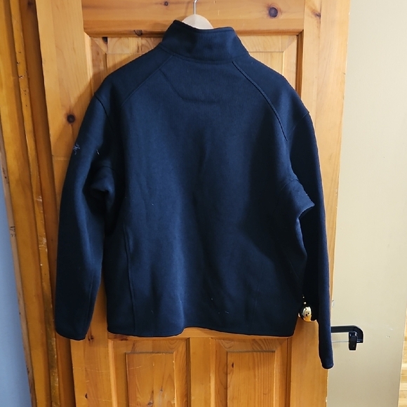 Arc'teryx Black Half-Zip Pullover - Picture 3 of 9